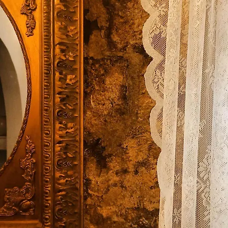 Carmen Art Hotel *