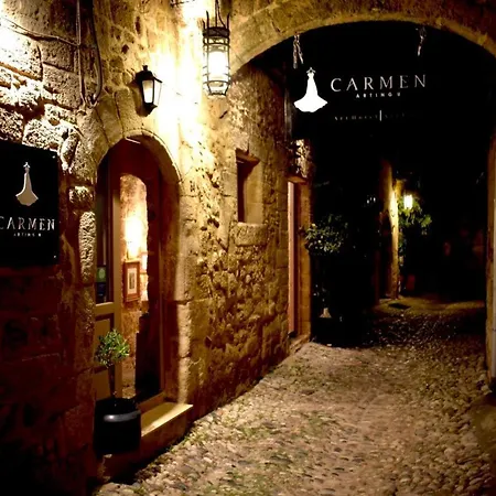 Carmen Art Hotel